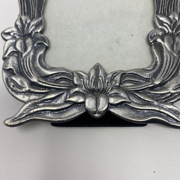 Lot Of Two 3.5x5 and 5x7 Silver Tone Picture Frames Ornate patterns bundle - Picture 3 of 16